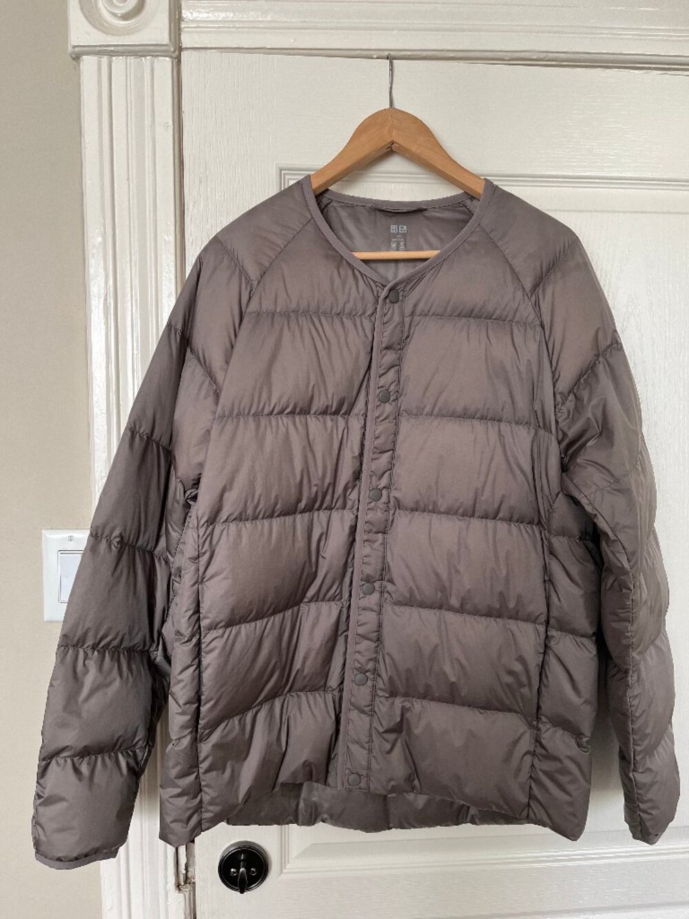 Uniqlo down puffer jacket, men's size L